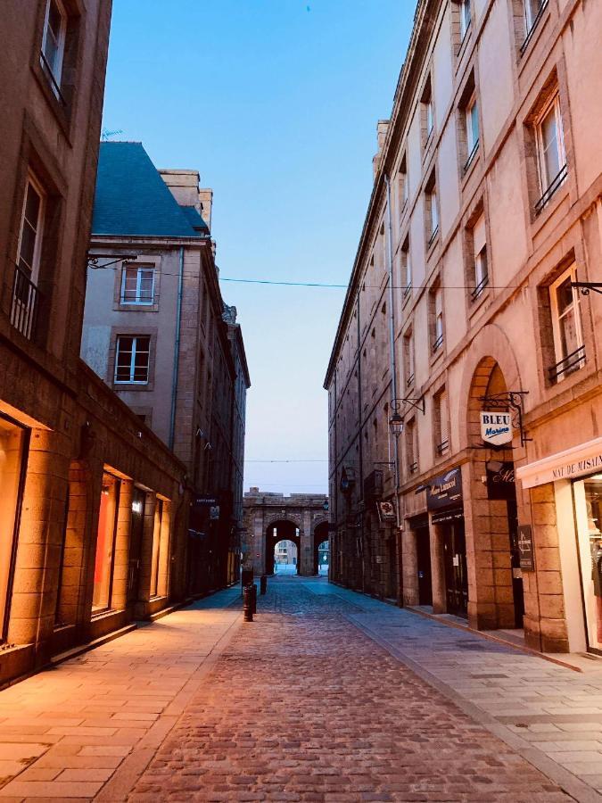 Appartement De 60 M2 Juste Rénové à Malo Intra-muros *